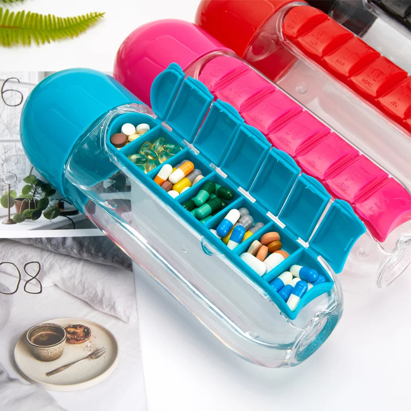 Revolutionary 2-in-1 600ml Water Bottle & Pill Organizer: Stay Hydrated and Organized with 7 Compartments!